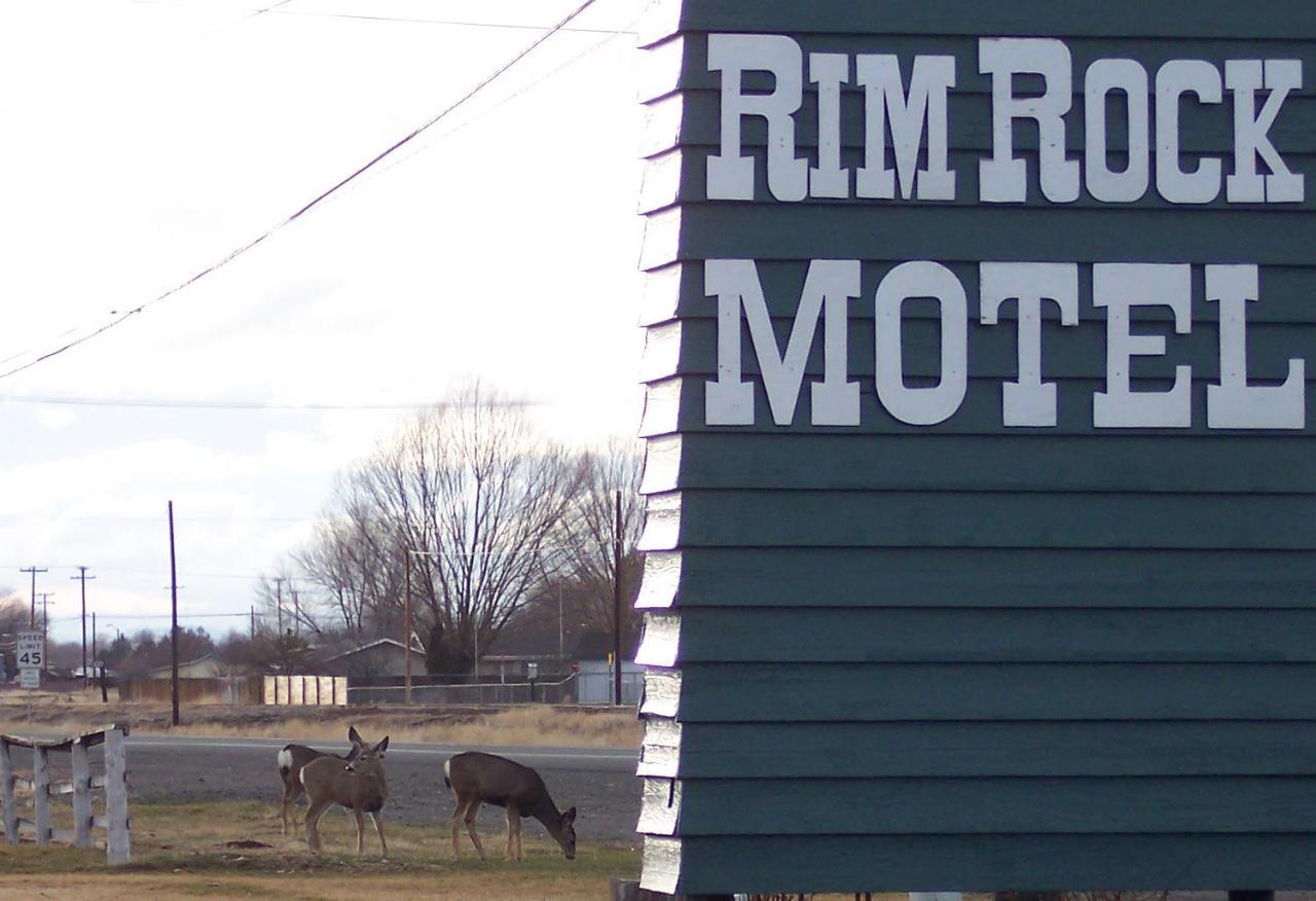 Rim Rock Motel Алтурас Екстериор снимка