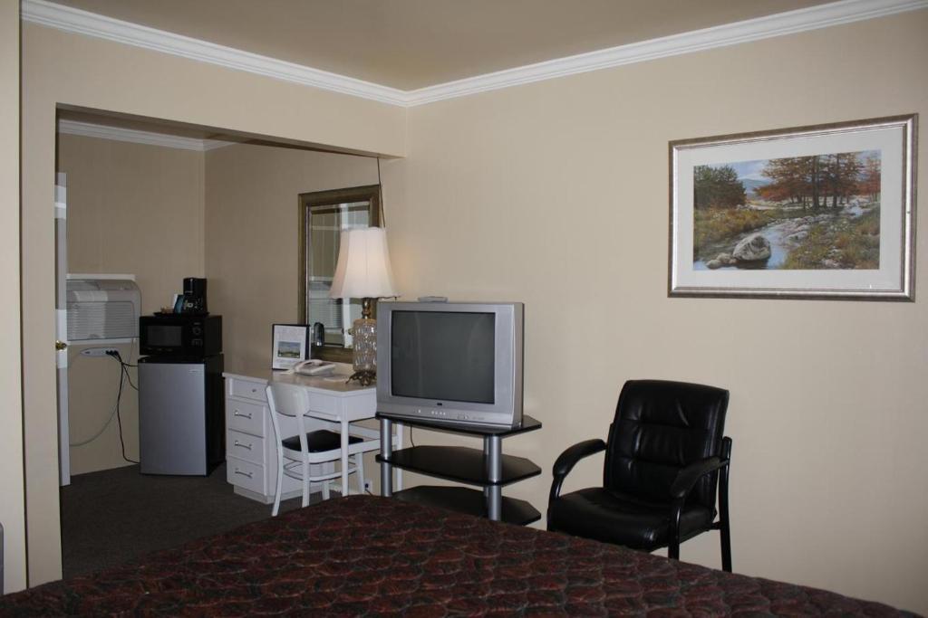 Rim Rock Motel Алтурас Екстериор снимка