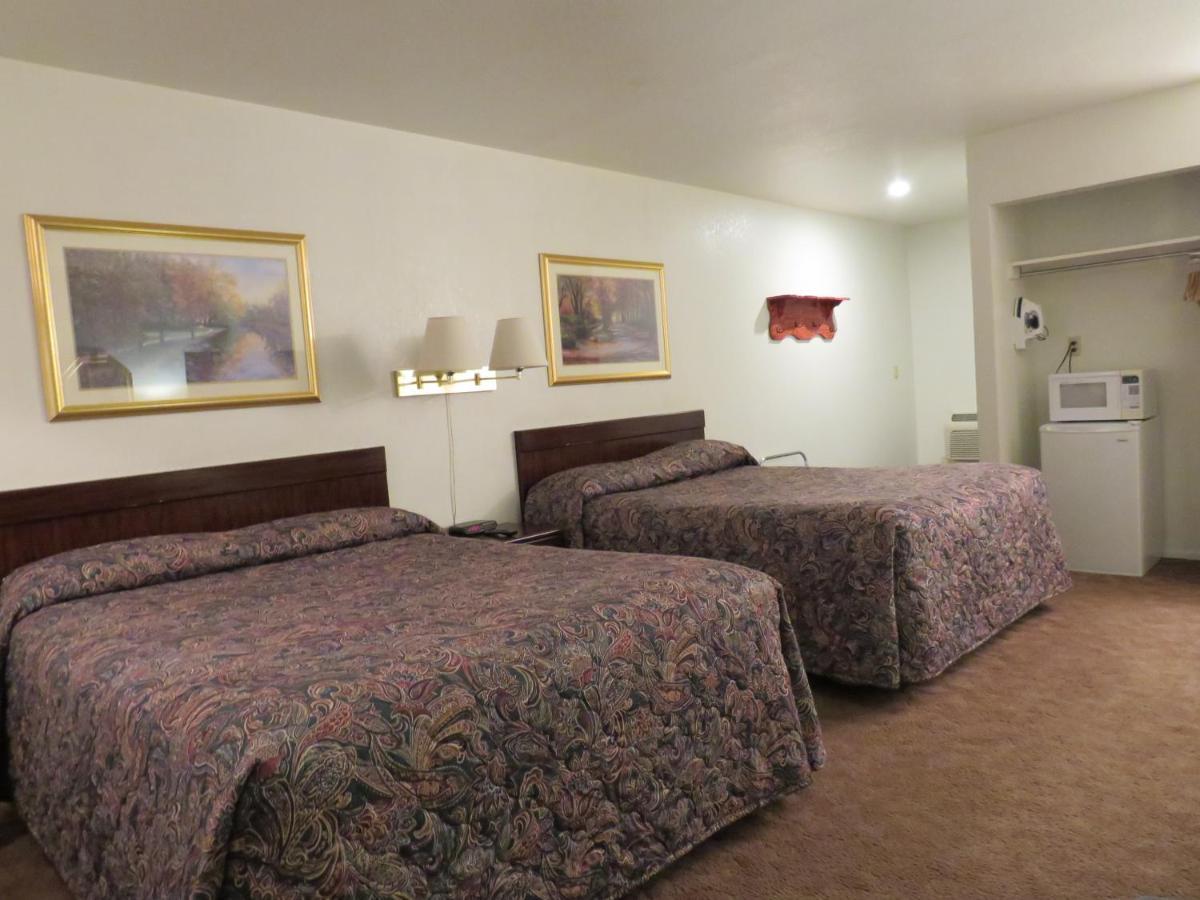 Rim Rock Motel Алтурас Екстериор снимка