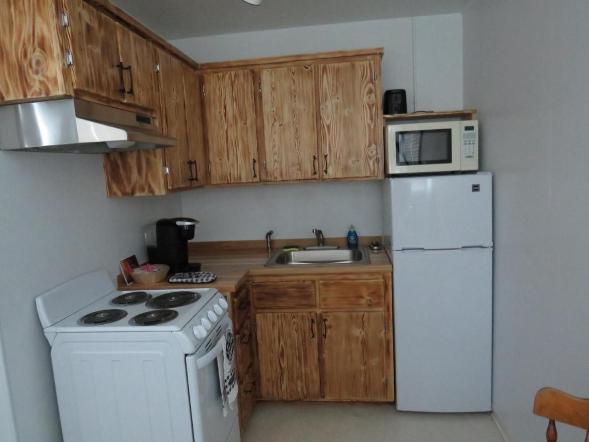 Rim Rock Motel Алтурас Екстериор снимка